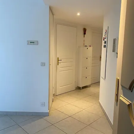 Juan Flore 아파트